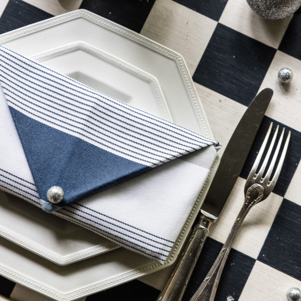 Cotton hemmed napkin