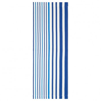 Tumbona de lona hecha al aire libre a pleno sol