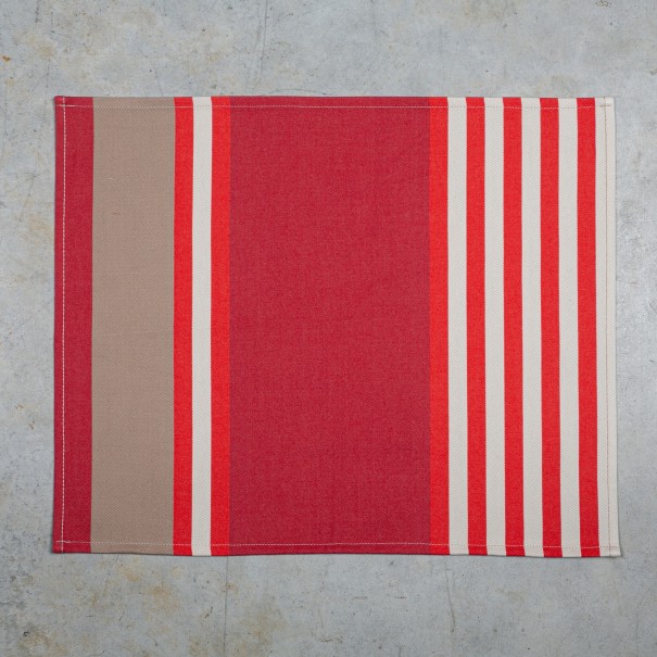 Cotton hemmed placemat